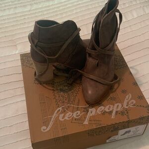 Free People Taupe wrap around heel boot